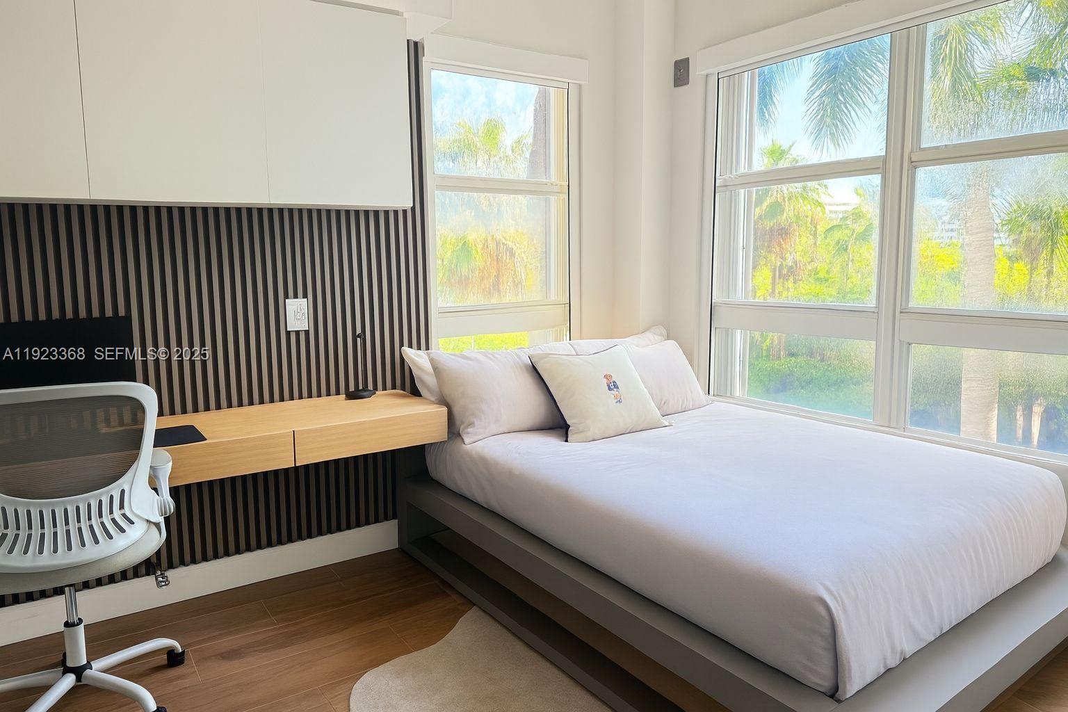 711 Crandon Blvd #401 Key Biscayne, FL 33149