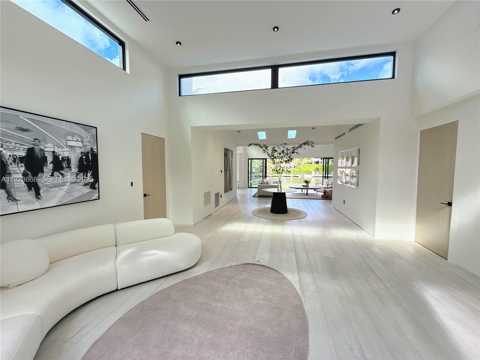 Undisclosed Address Miami, FL 33138