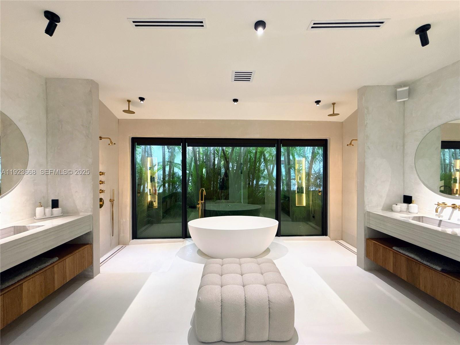 Undisclosed Address Miami, FL 33138