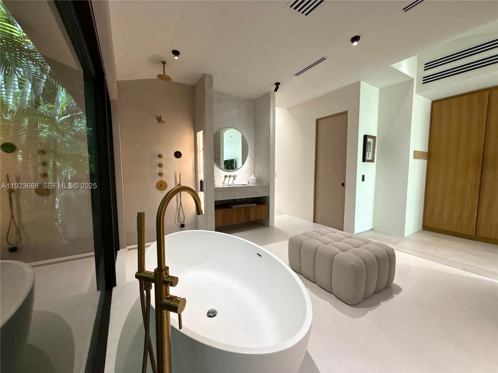 Undisclosed Address Miami, FL 33138