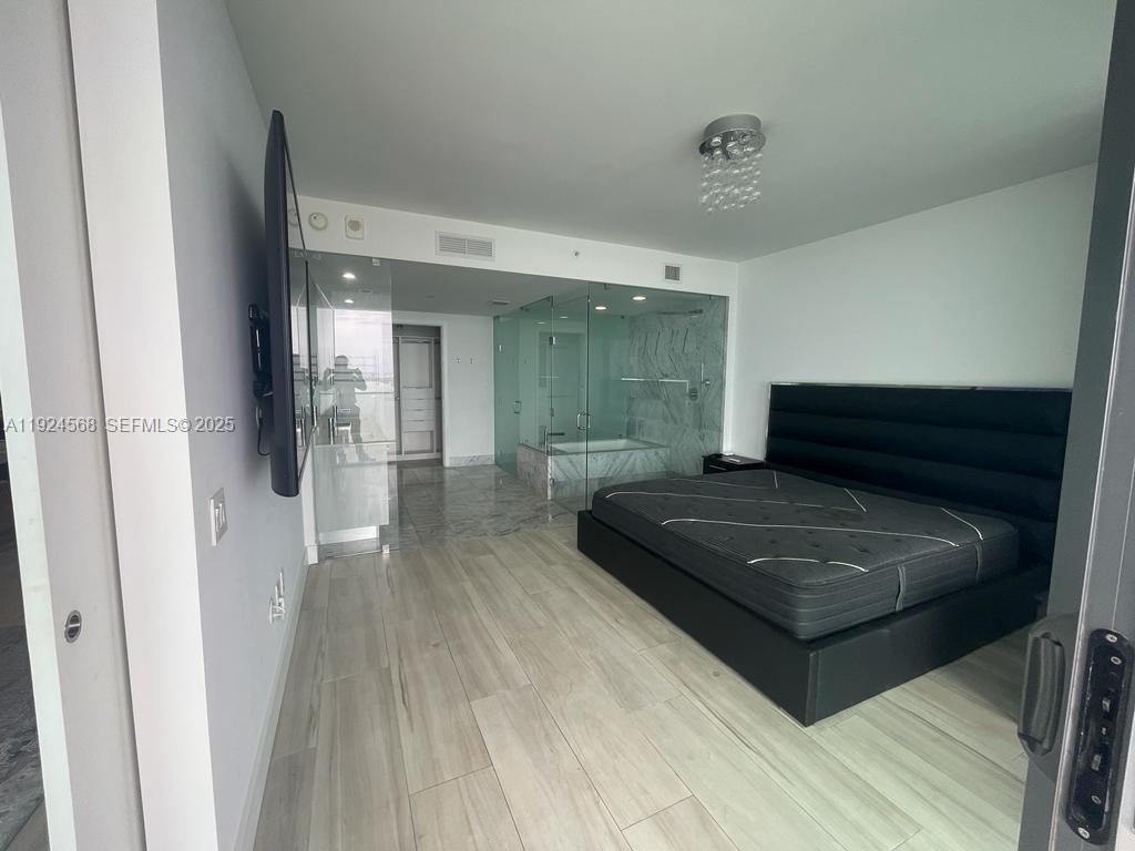 3131 NE 7th Ave #3802 Miami, FL 33137