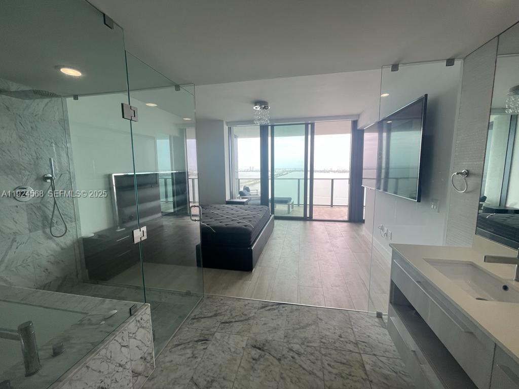 3131 NE 7th Ave #3802 Miami, FL 33137