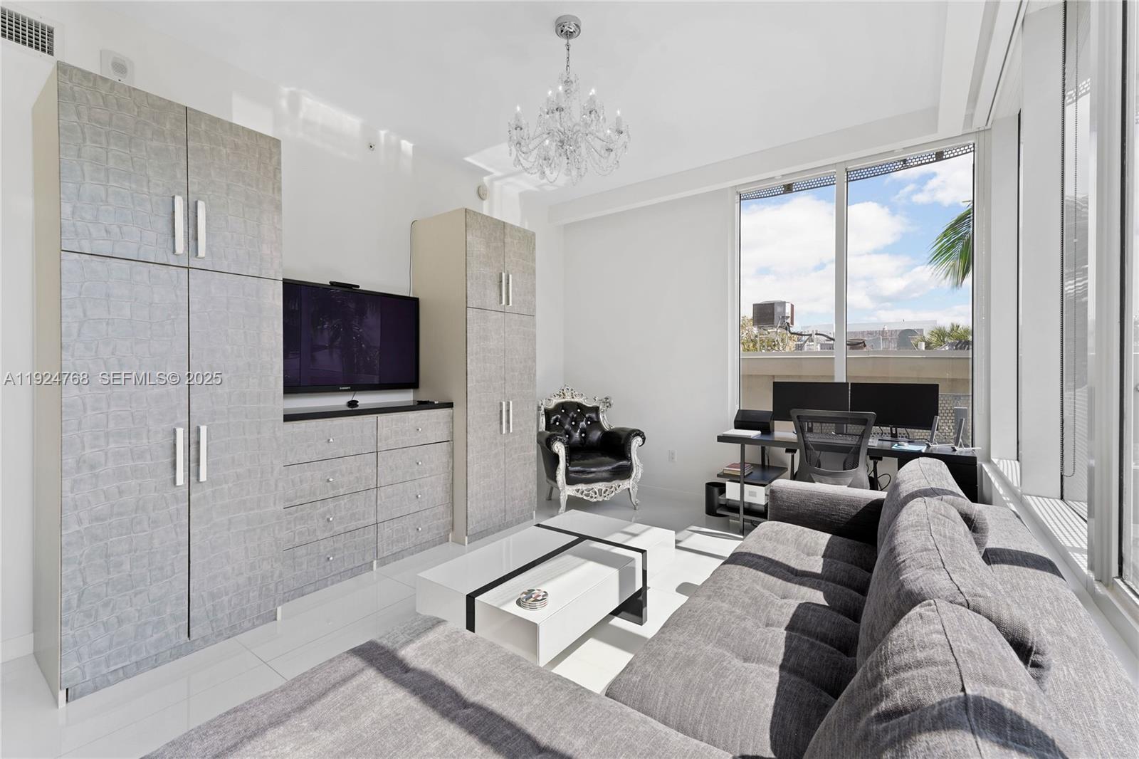 2100 Park Ave #201 Miami Beach, FL 33139