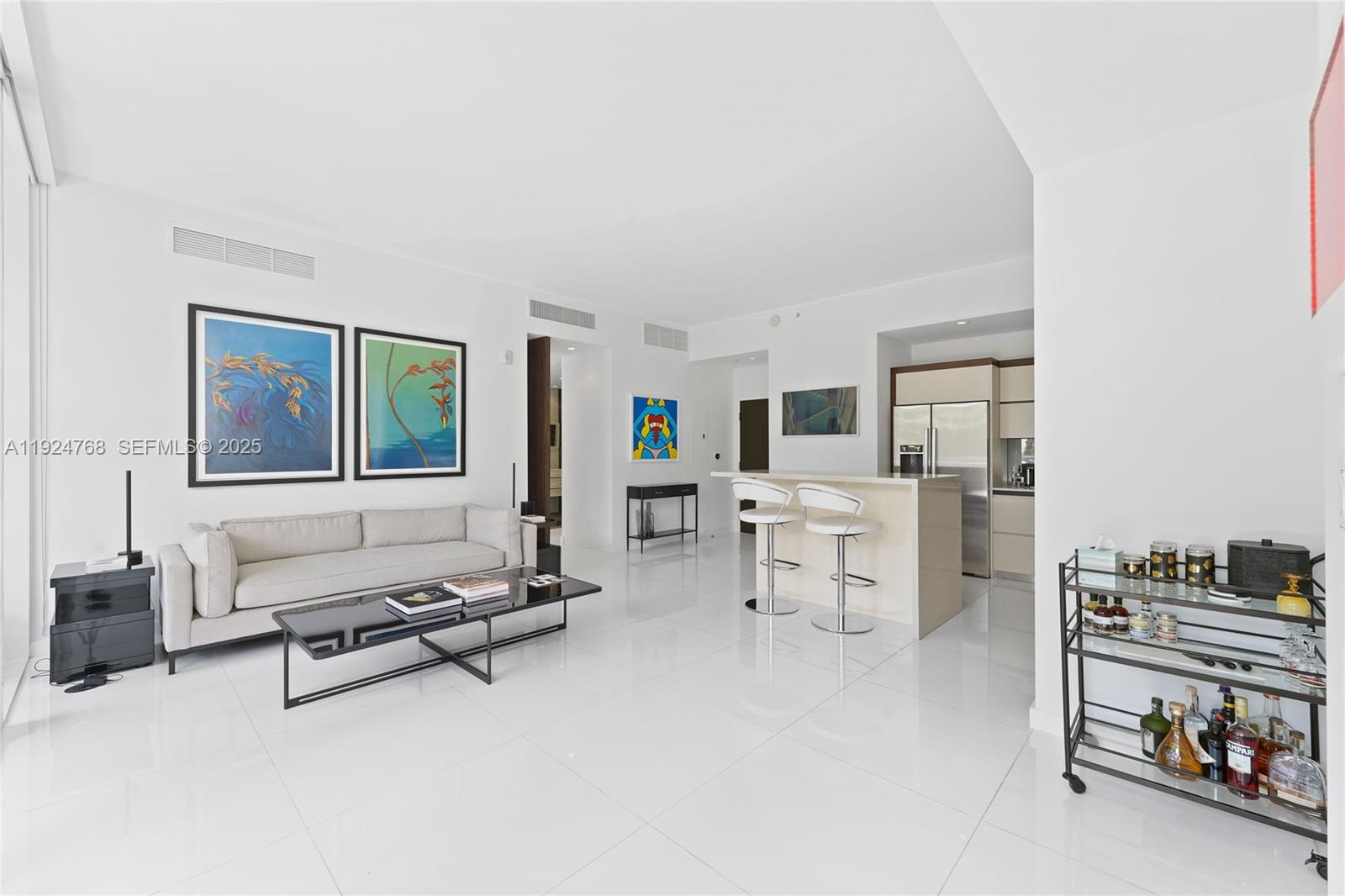 2100 Park Ave #201 Miami Beach, FL 33139