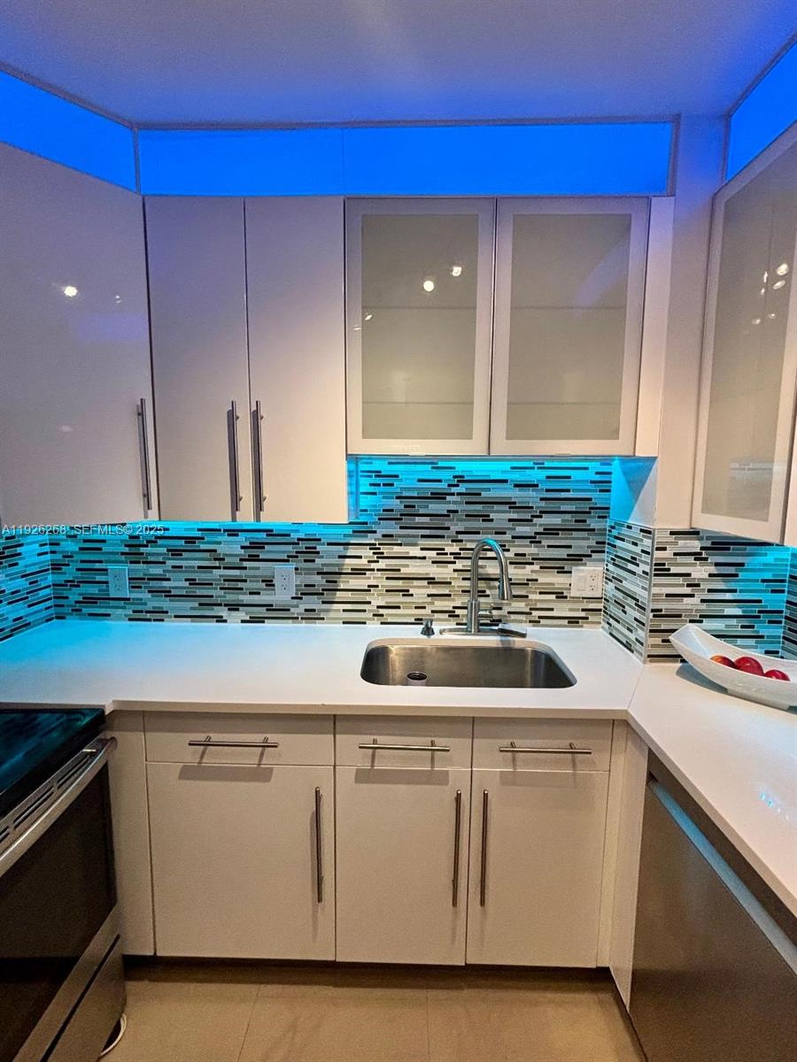 7441 Wayne Ave #1R Miami Beach, FL 33141