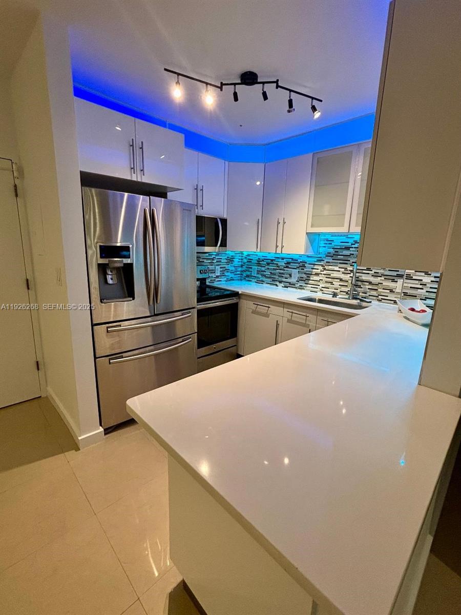 7441 Wayne Ave #1R Miami Beach, FL 33141