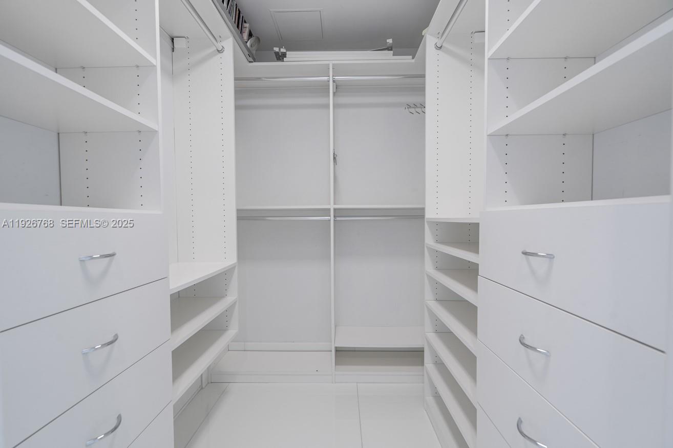 50 S Pointe Dr #1506 Miami Beach, FL 33139