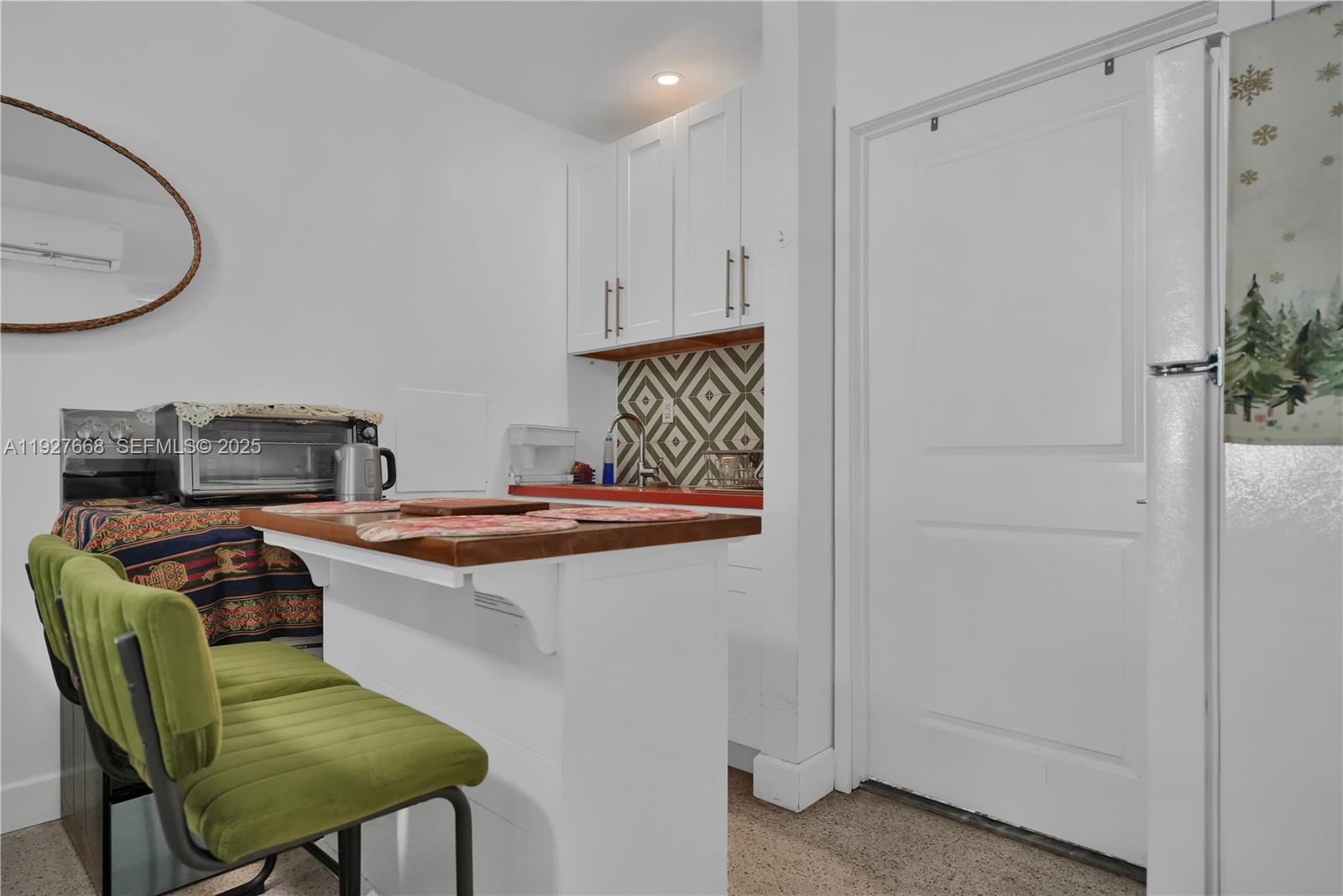 601 SW 6th Ave Miami, FL 33130