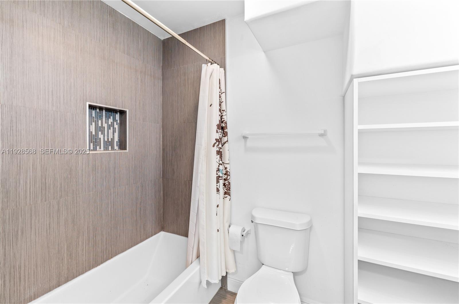 8995 SW 158th St Palmetto Bay, FL 33157