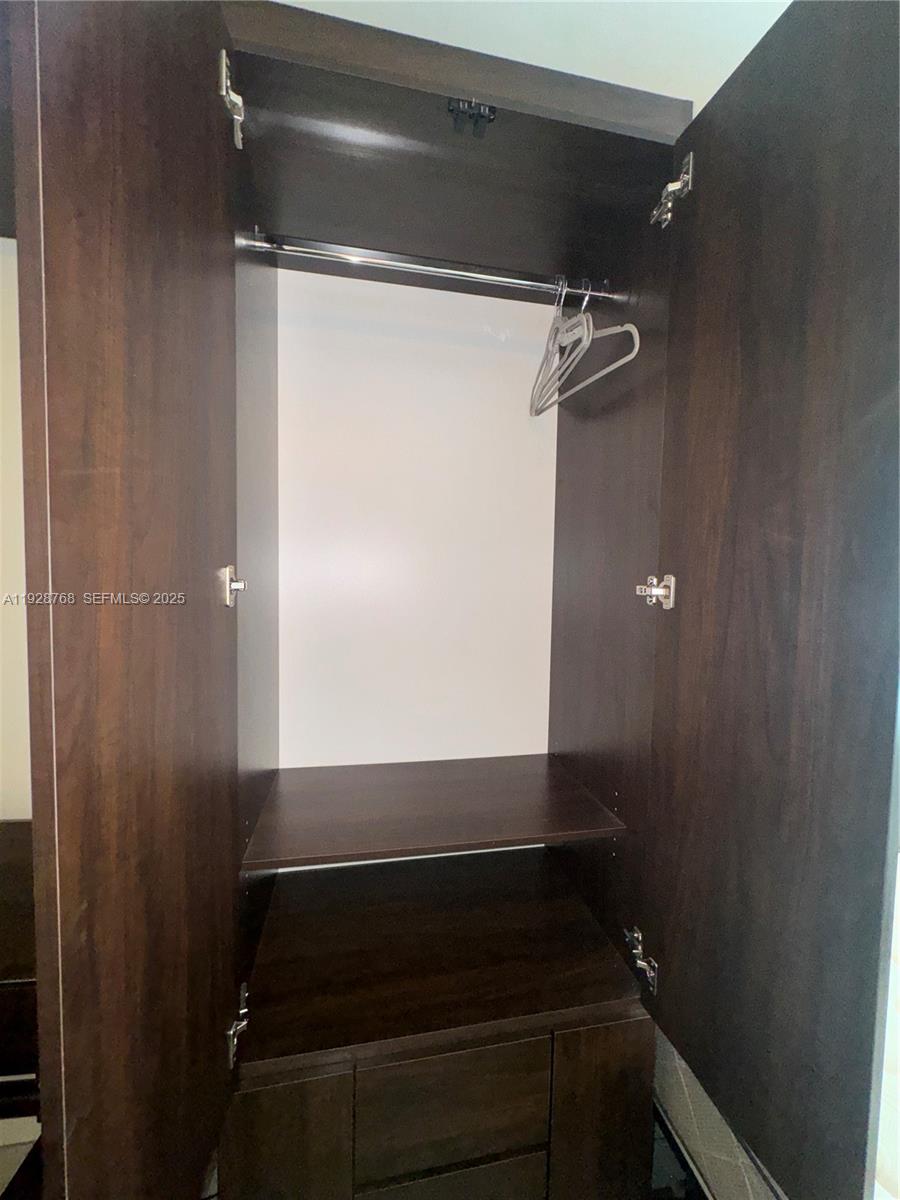 401 Collins Ave #21 Miami Beach, FL 33139