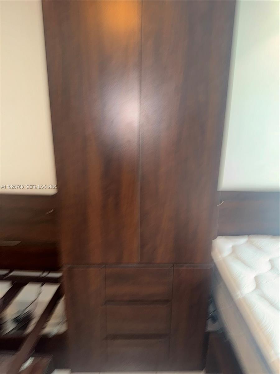 401 Collins Ave #21 Miami Beach, FL 33139