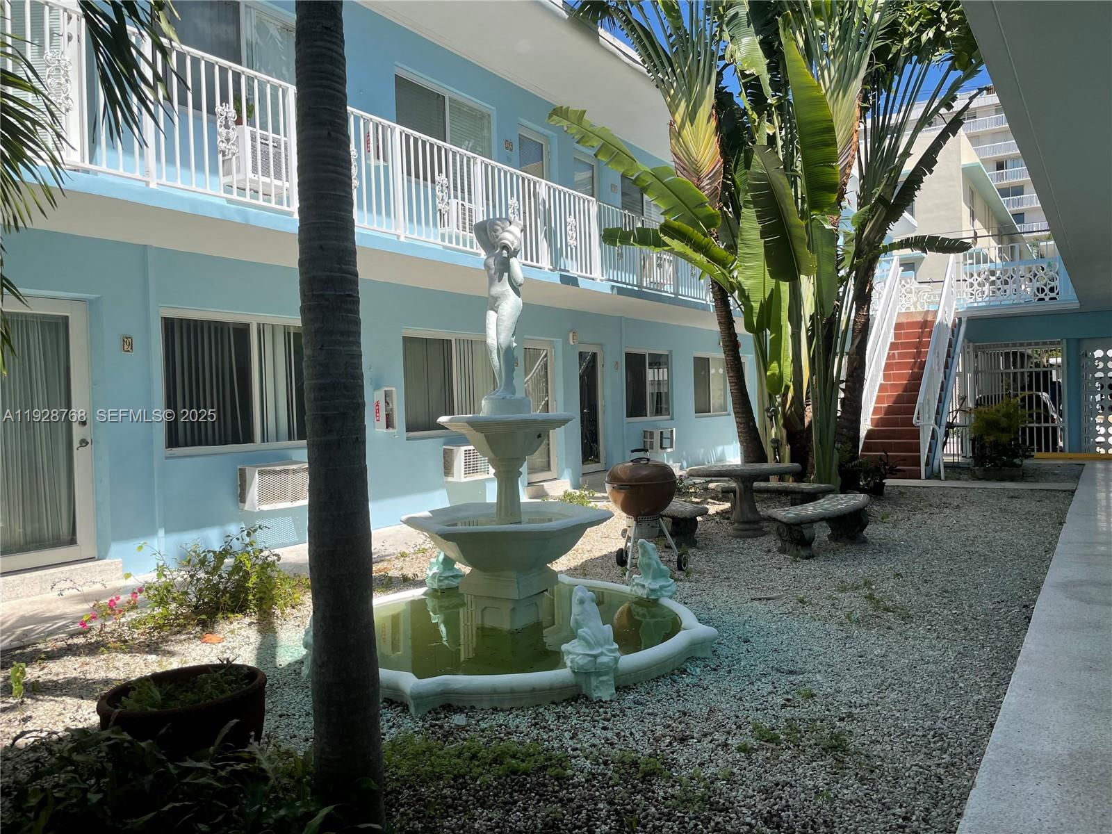 401 Collins Ave #21 Miami Beach, FL 33139