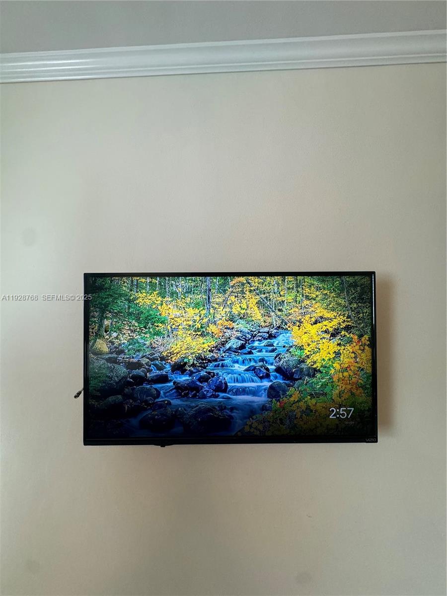 401 Collins Ave #21 Miami Beach, FL 33139