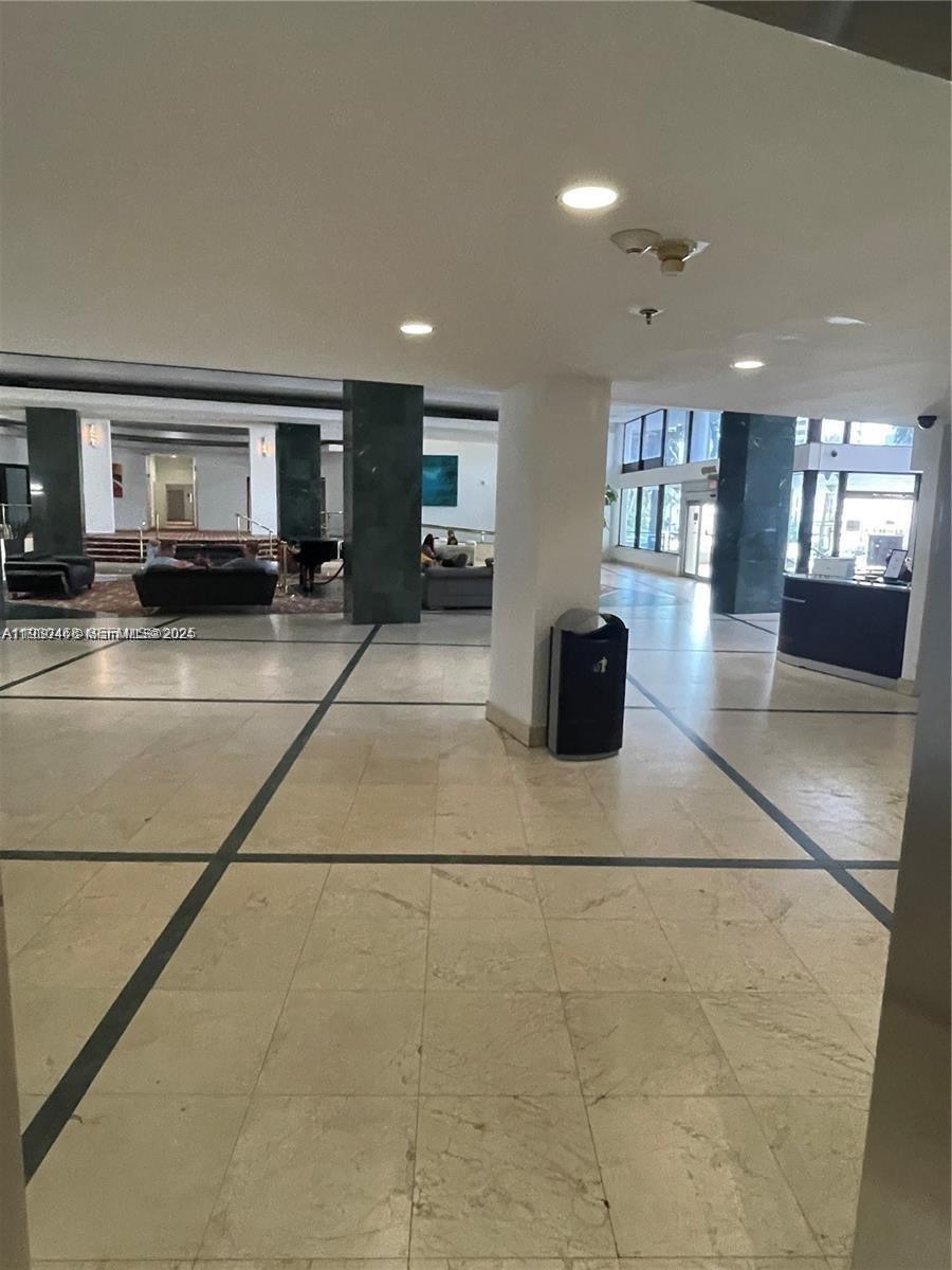 6345 Collins Ave #442 Miami Beach, FL 33141