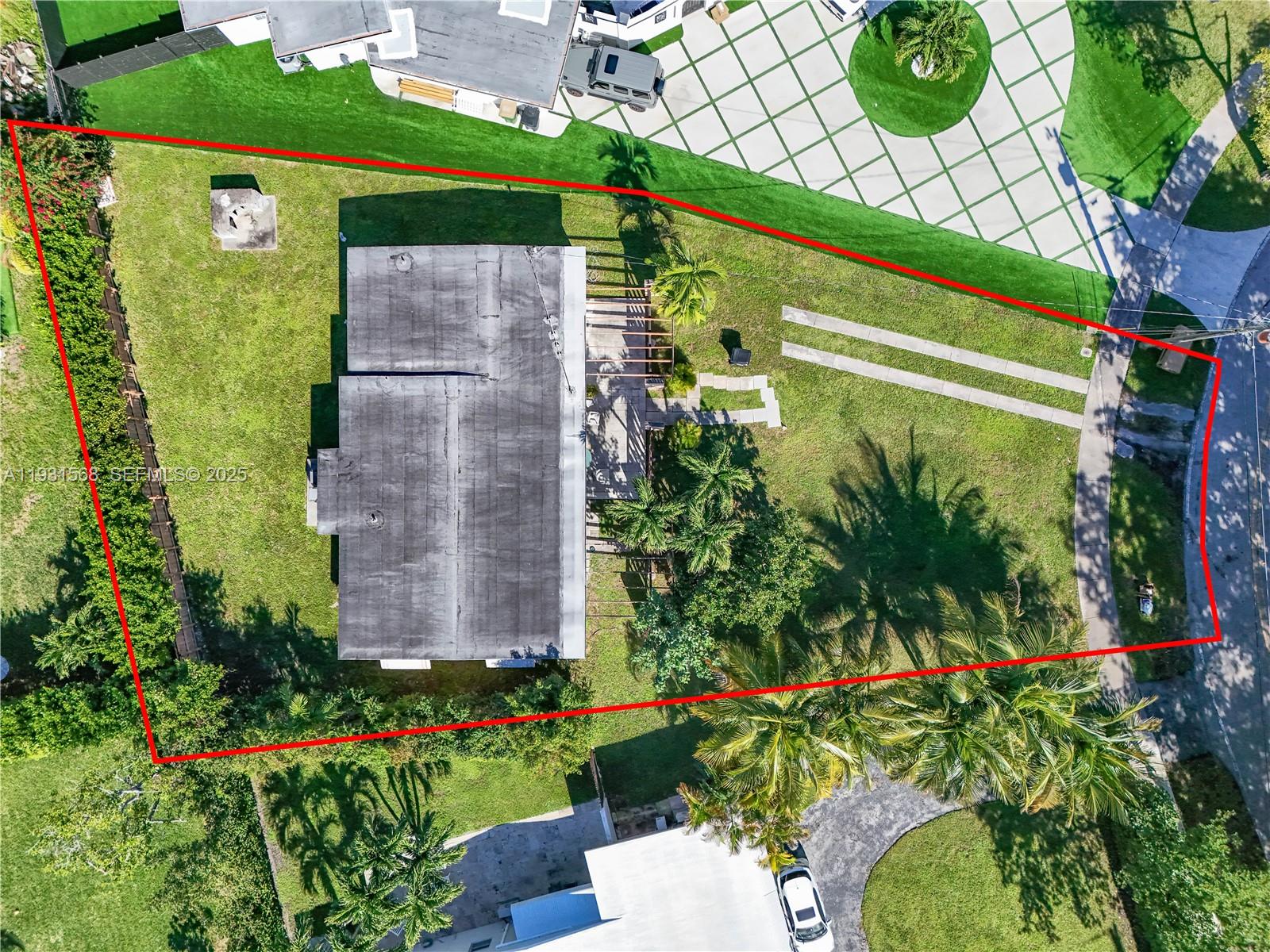 1835 N Hibiscus Dr North Miami, FL 33181