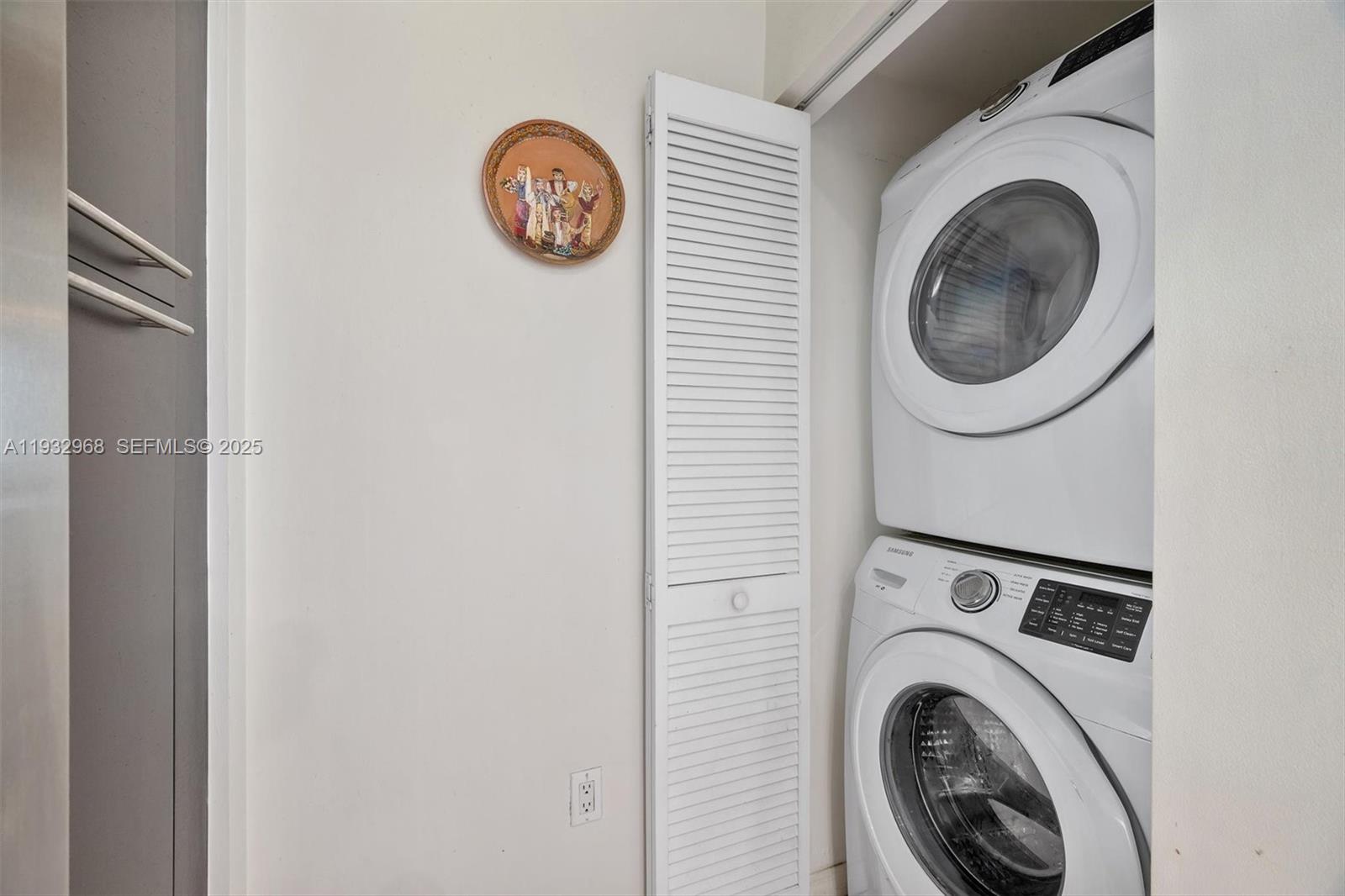 image The Plaza on Brickell West27