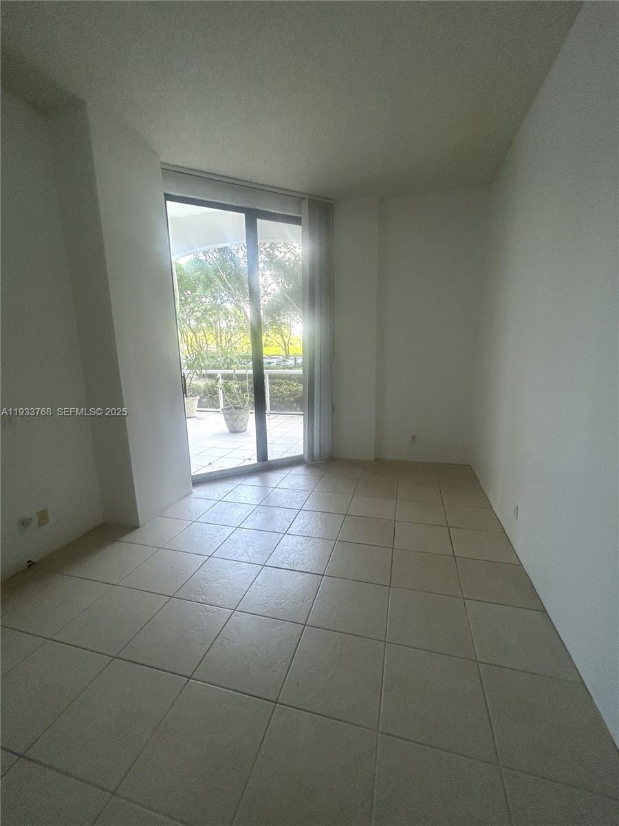 3640 Yacht Clb Dr #104 Aventura, FL 33180