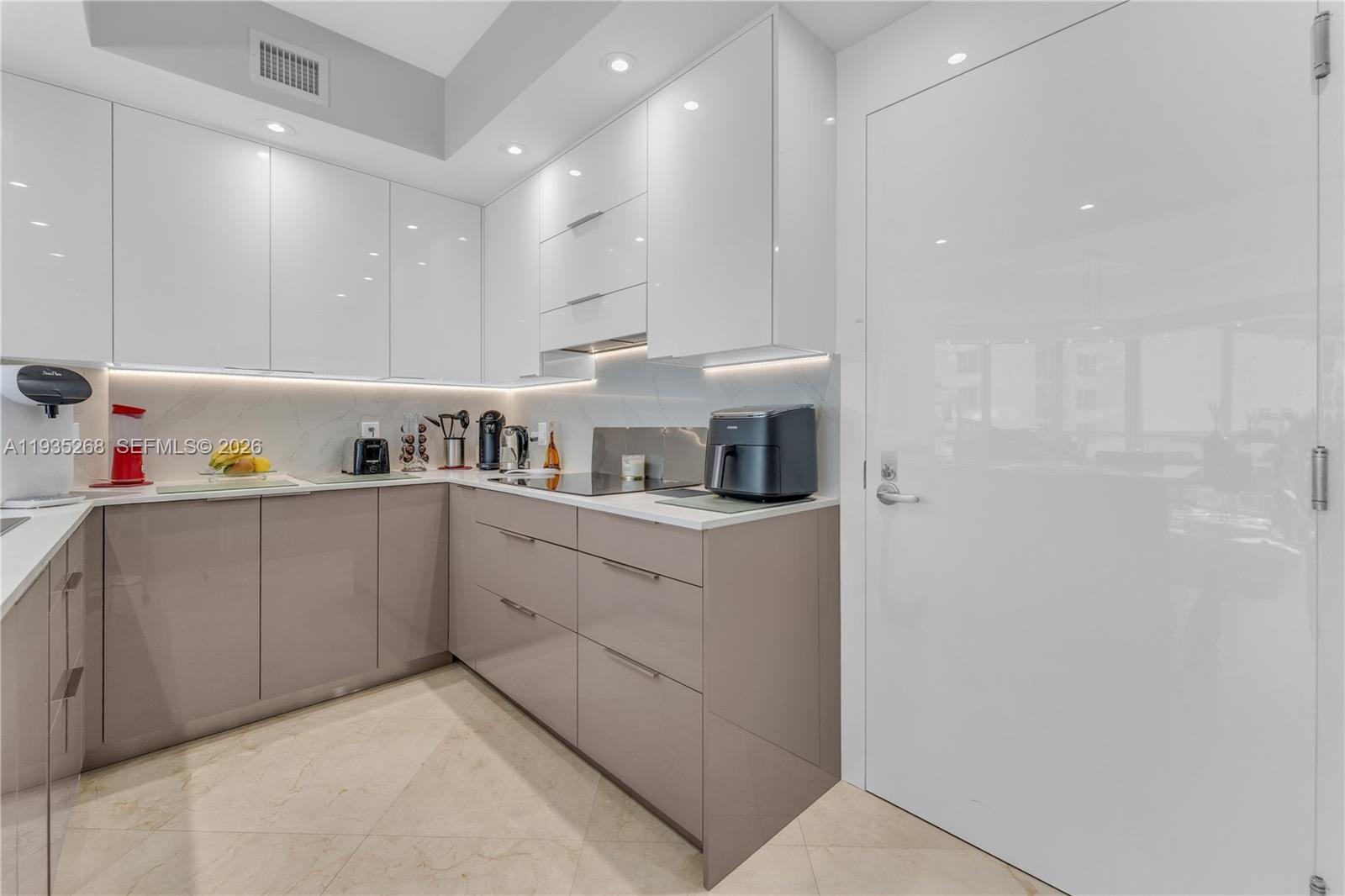 3101 S Ocean Dr #606 Hollywood, FL 33019