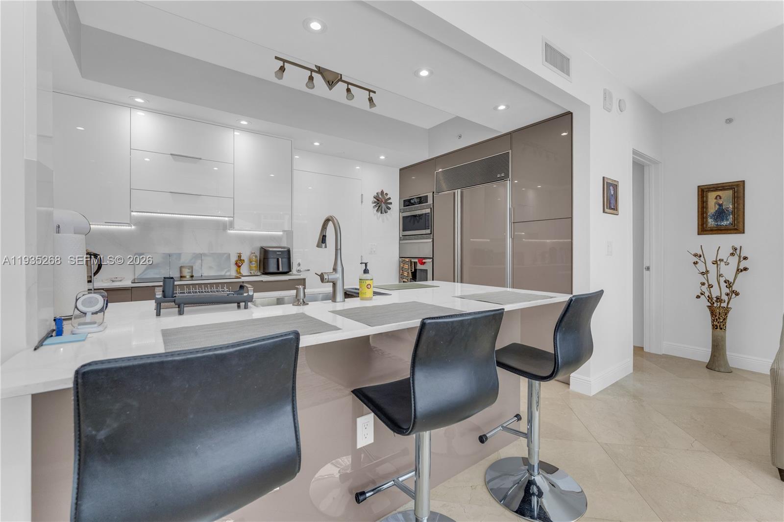 3101 S Ocean Dr #606 Hollywood, FL 33019