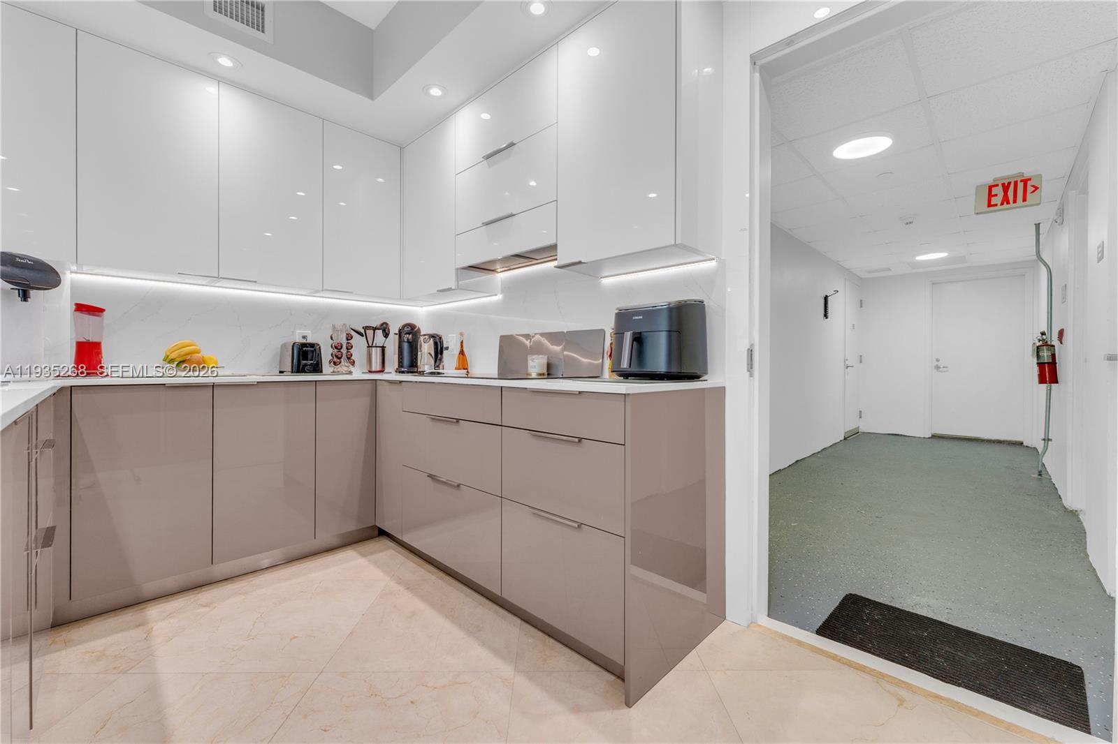 3101 S Ocean Dr #606 Hollywood, FL 33019