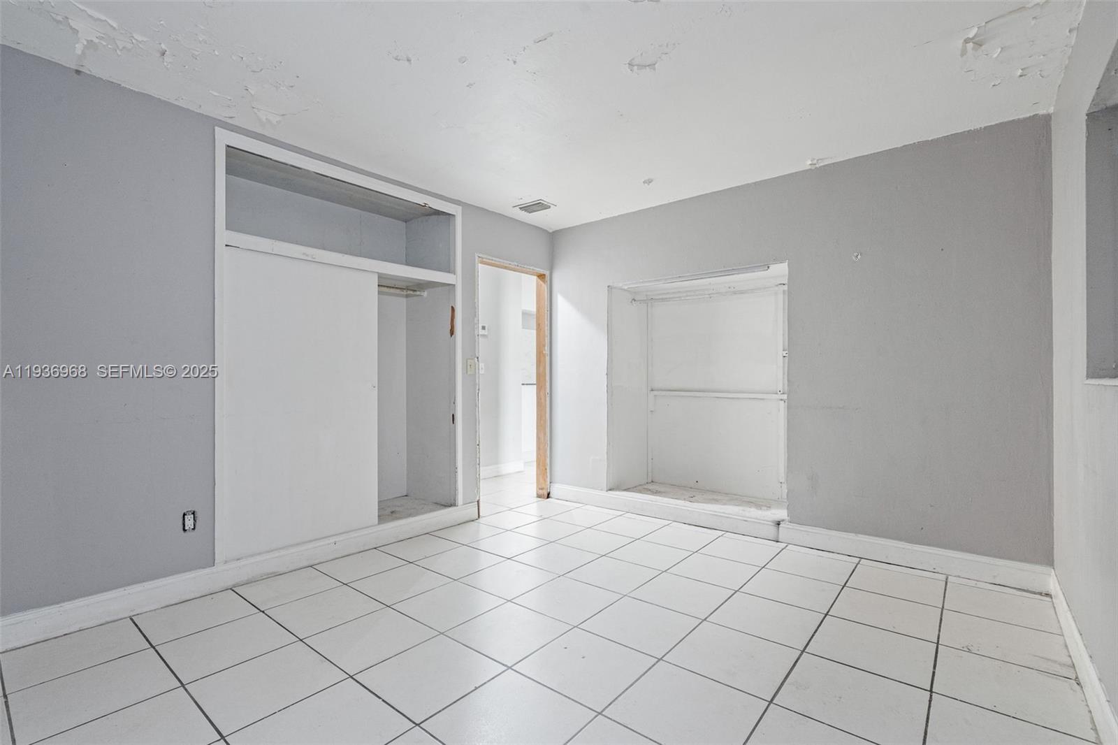 20520 NW 21st Ave Miami Gardens, FL 33056