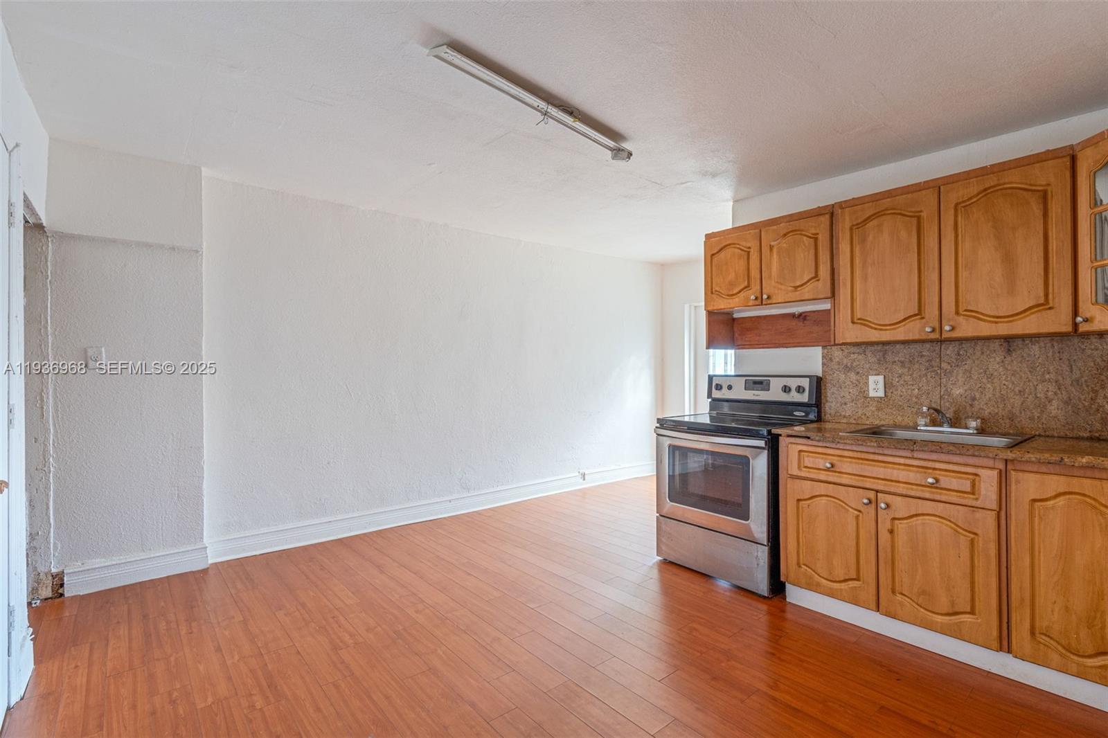 20520 NW 21st Ave Miami Gardens, FL 33056