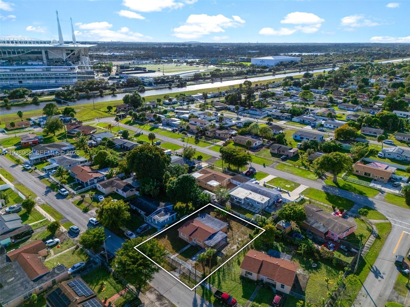 20520 NW 21st Ave Miami Gardens, FL 33056