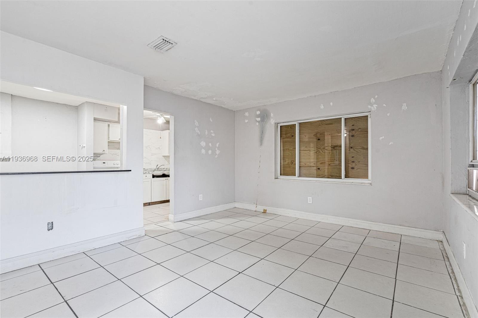 20520 NW 21st Ave Miami Gardens, FL 33056