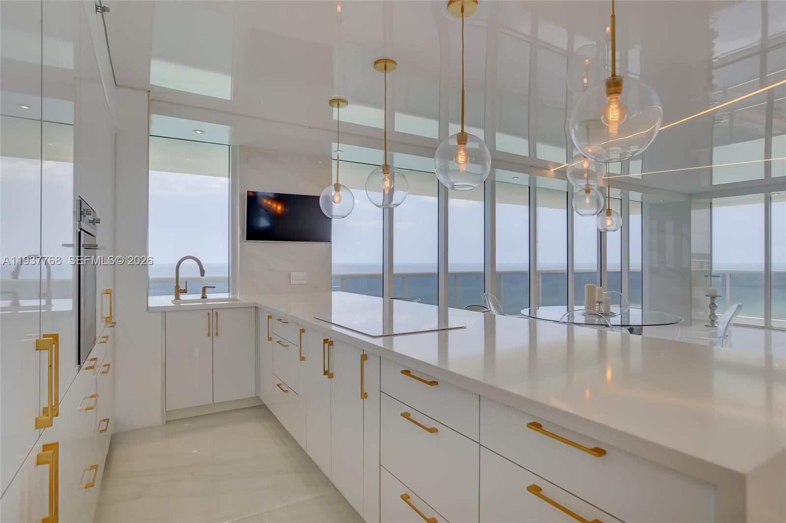 1830 S Ocean Dr #2402 Hallandale Beach, FL 33009