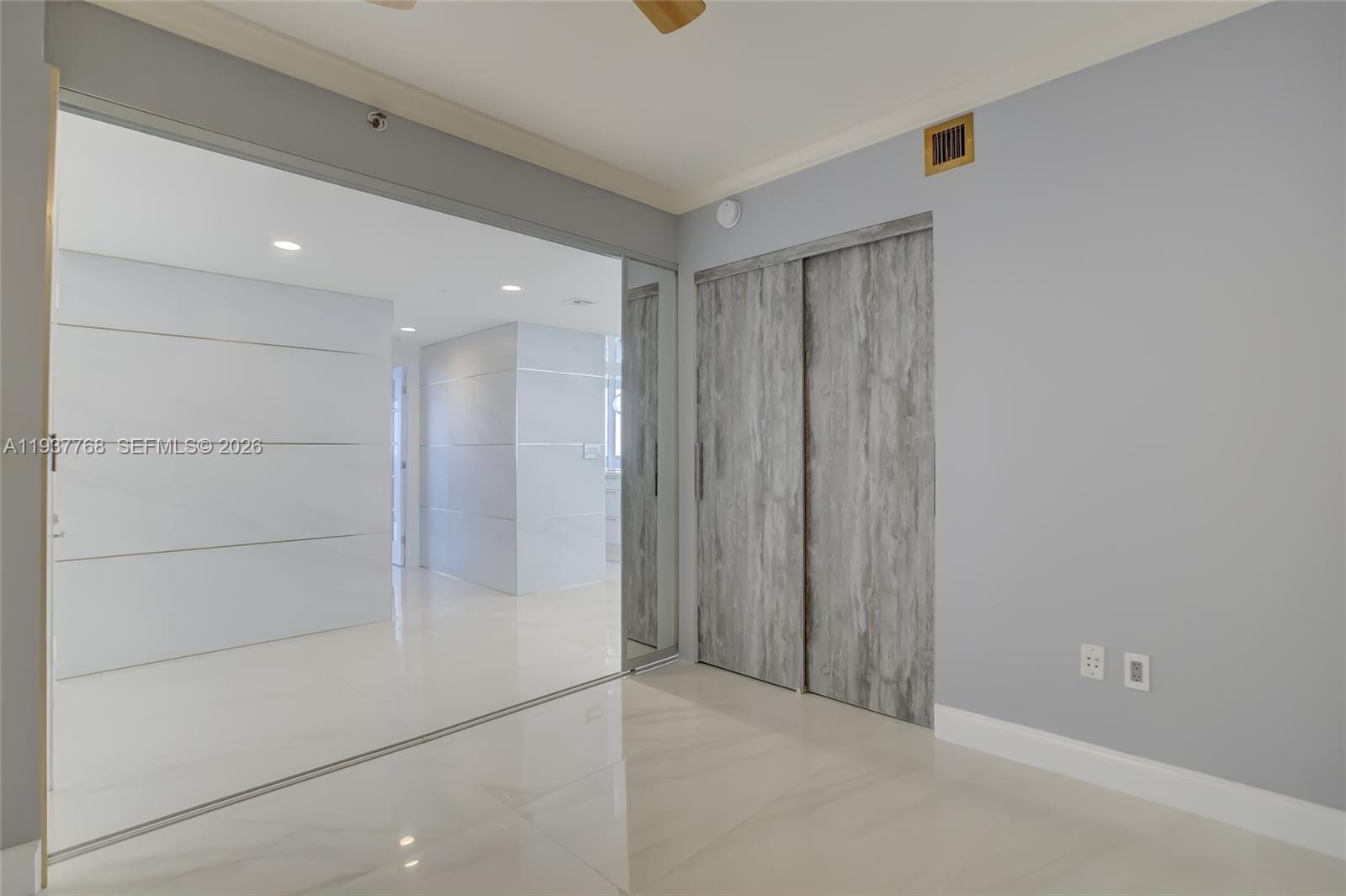 1830 S Ocean Dr #2402 Hallandale Beach, FL 33009