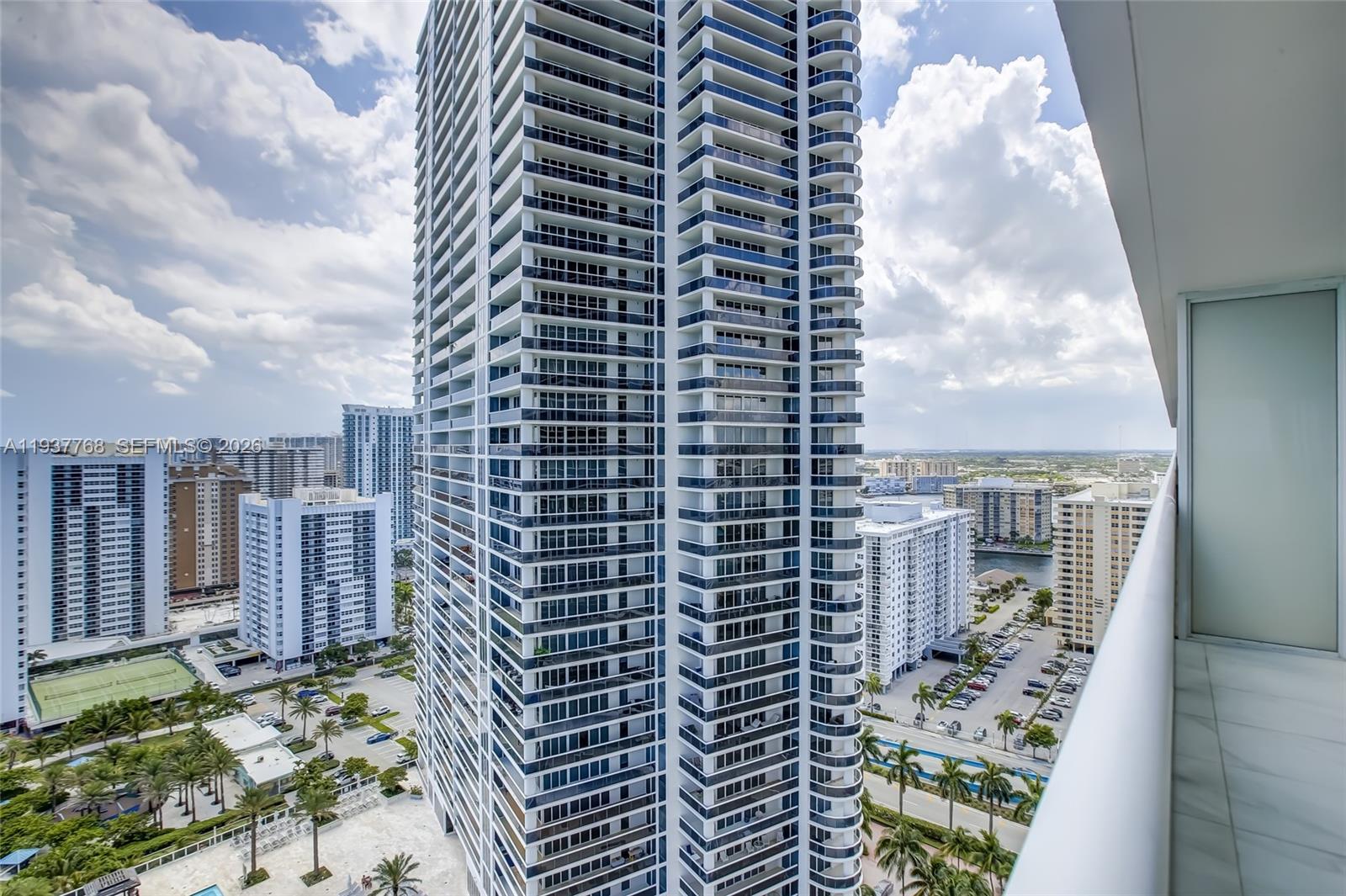 1830 S Ocean Dr #2402 Hallandale Beach, FL 33009