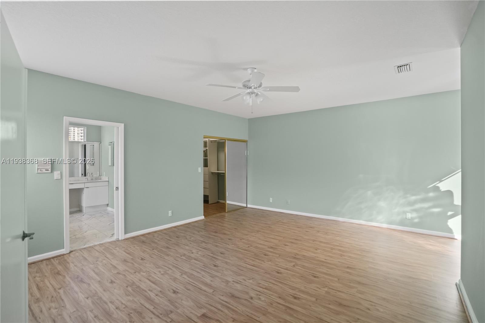 3728 NE 208th Ter Aventura, FL 33180