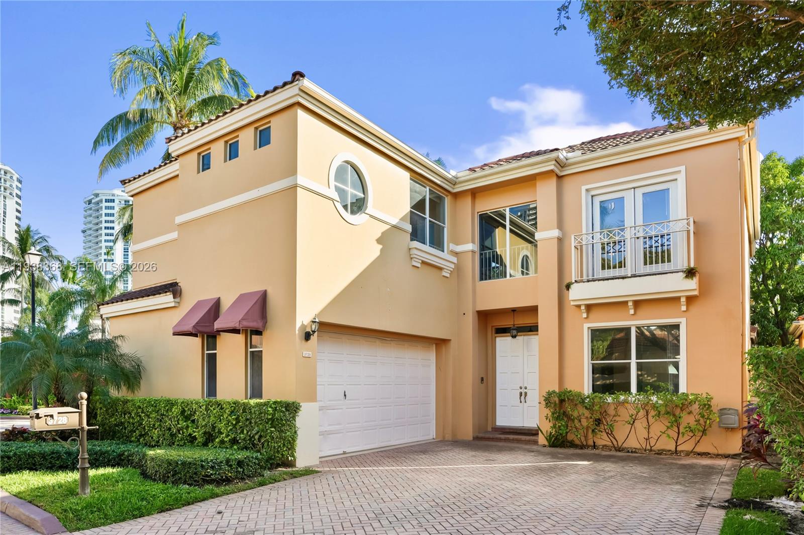 3728 NE 208th Ter Aventura, FL 33180