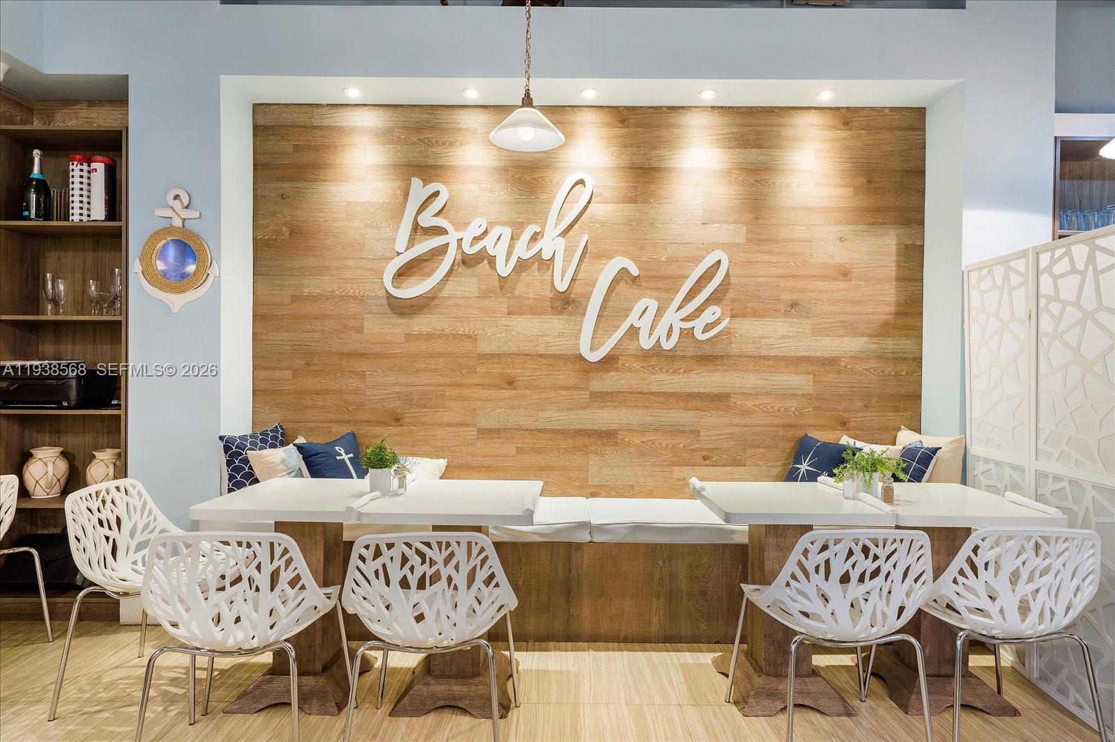 image Harbour House18