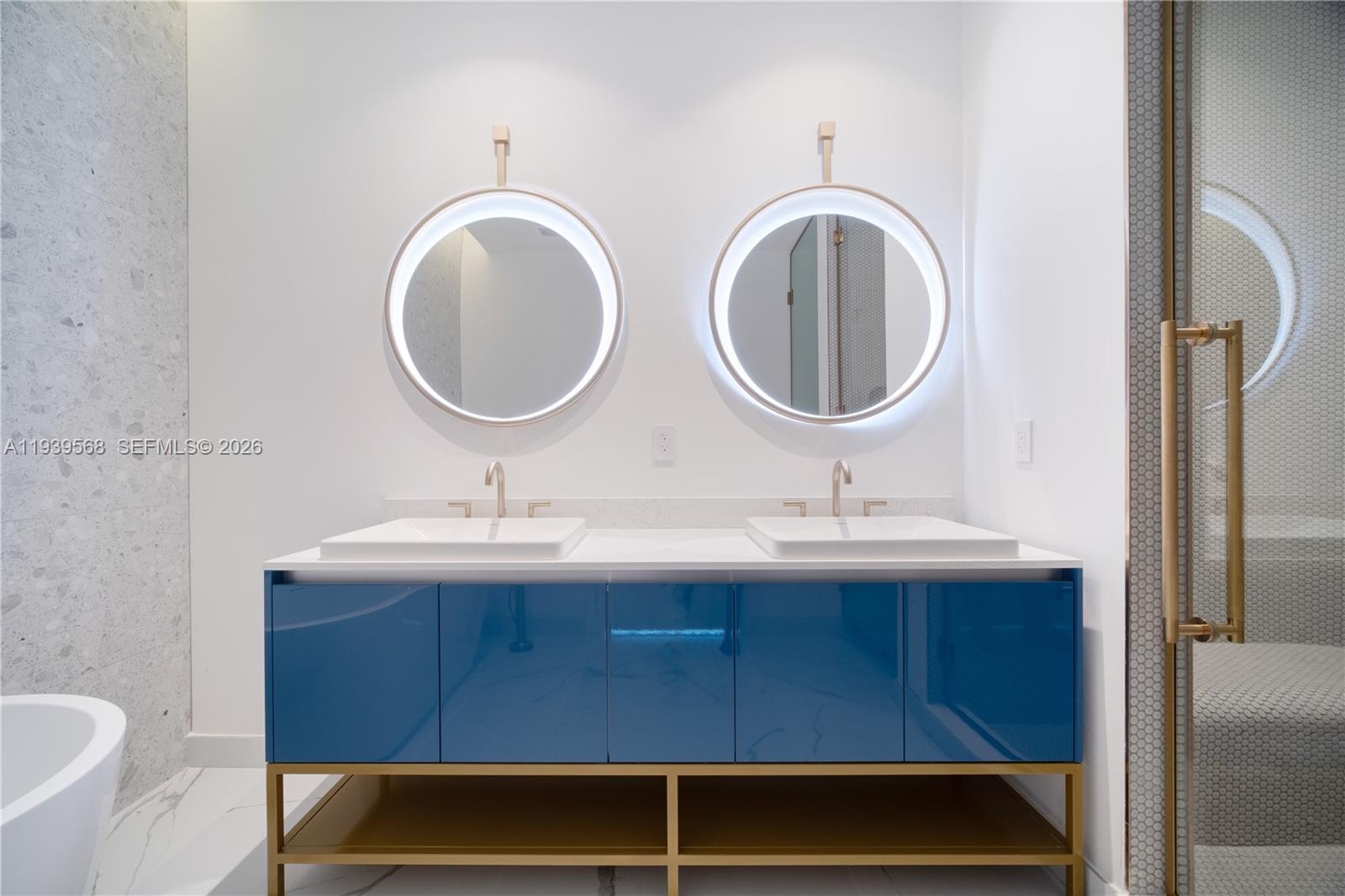 2655 S Bayshore Dr #1602 Coconut Grove, FL 33133