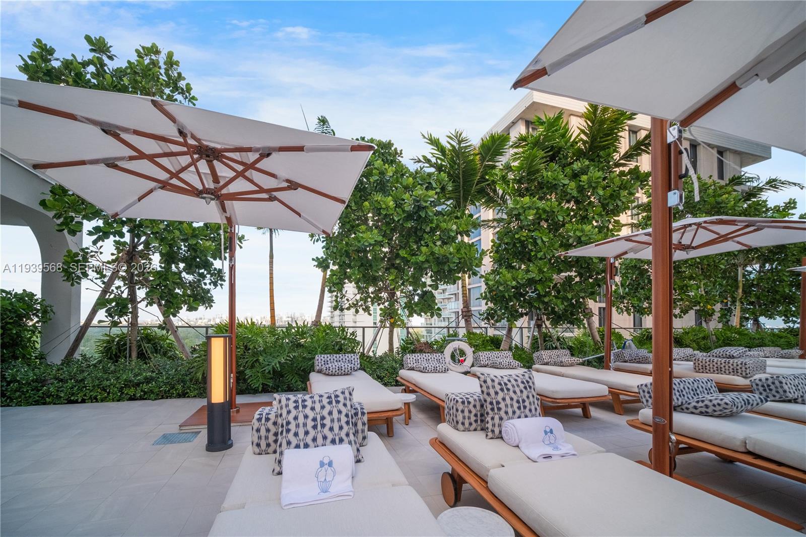 2655 S Bayshore Dr #1602 Coconut Grove, FL 33133