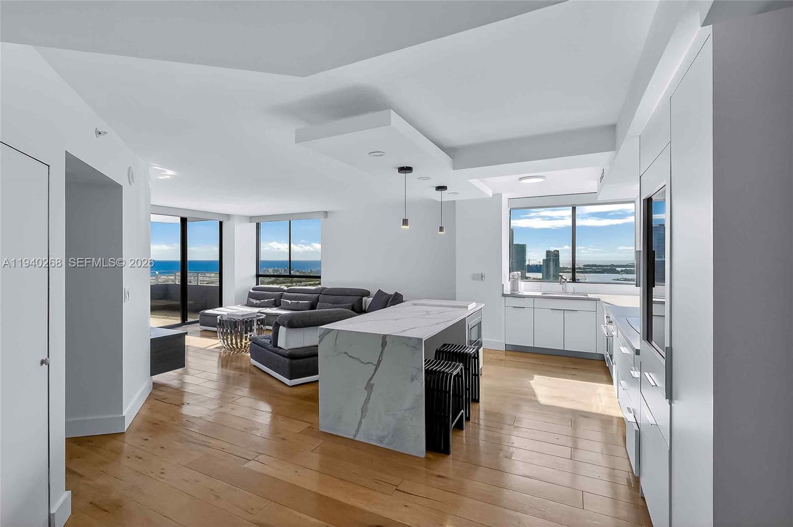 image The Waverly at South Beach12