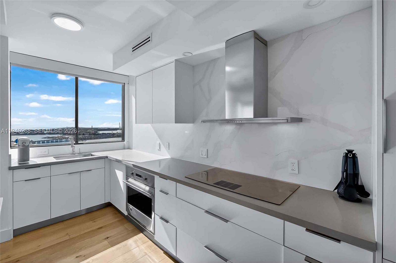 image The Waverly at South Beach8