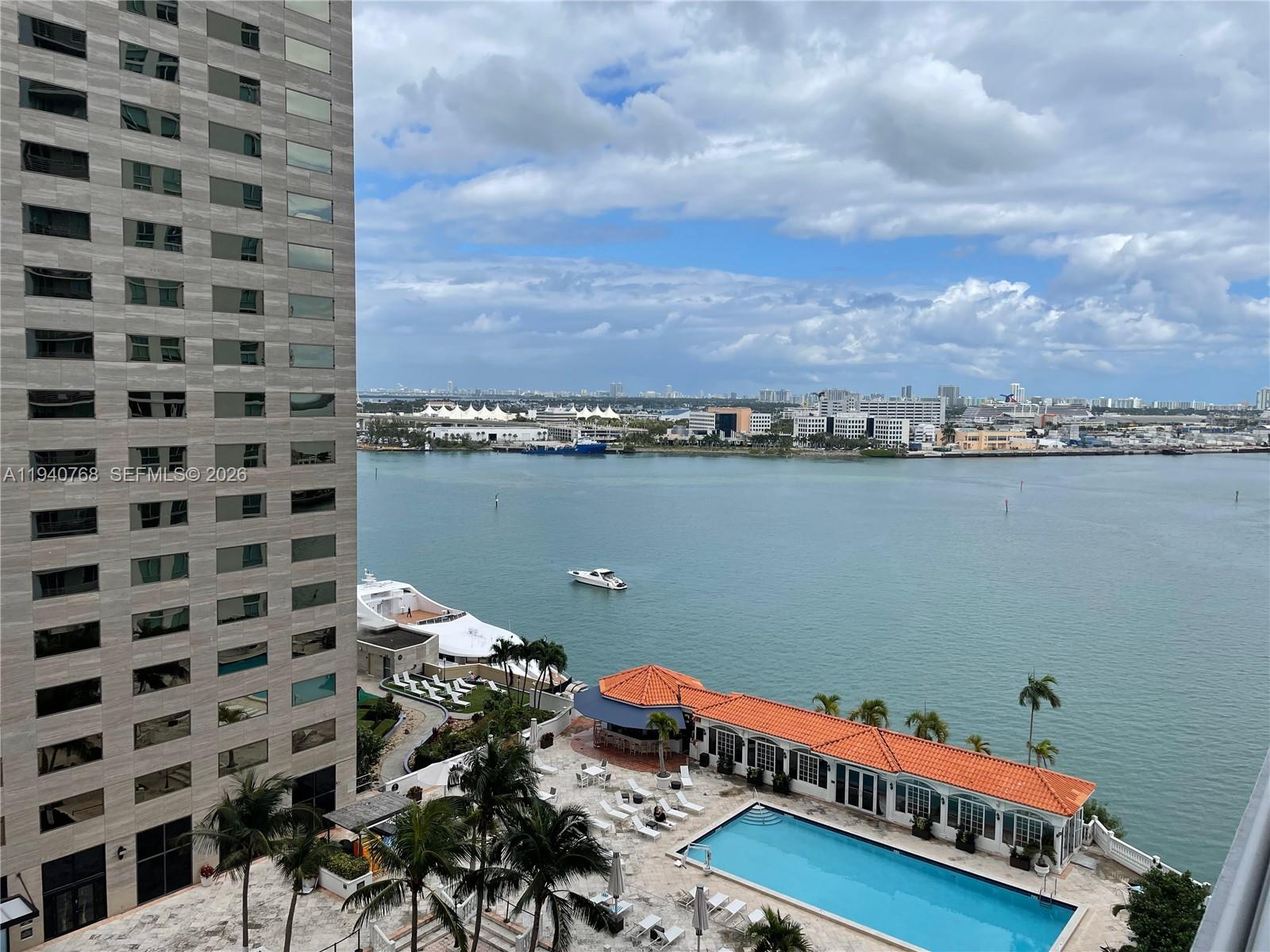 335 S Biscayne Blvd #1602