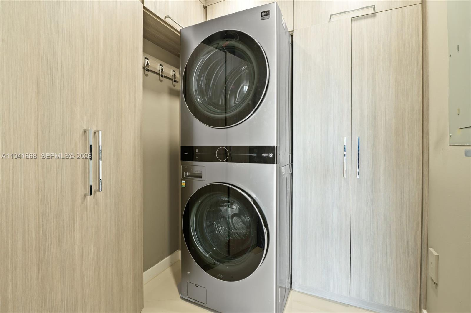 image Majestic Tower22