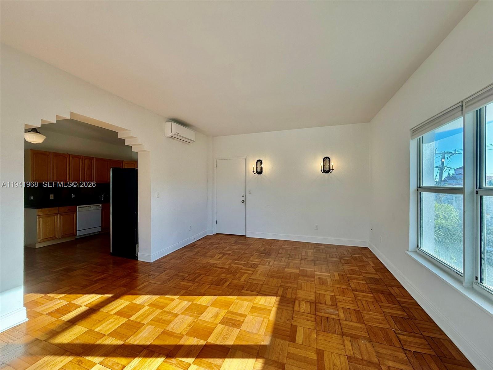 4035 N Meridian Ave #302 Miami Beach, FL 33140