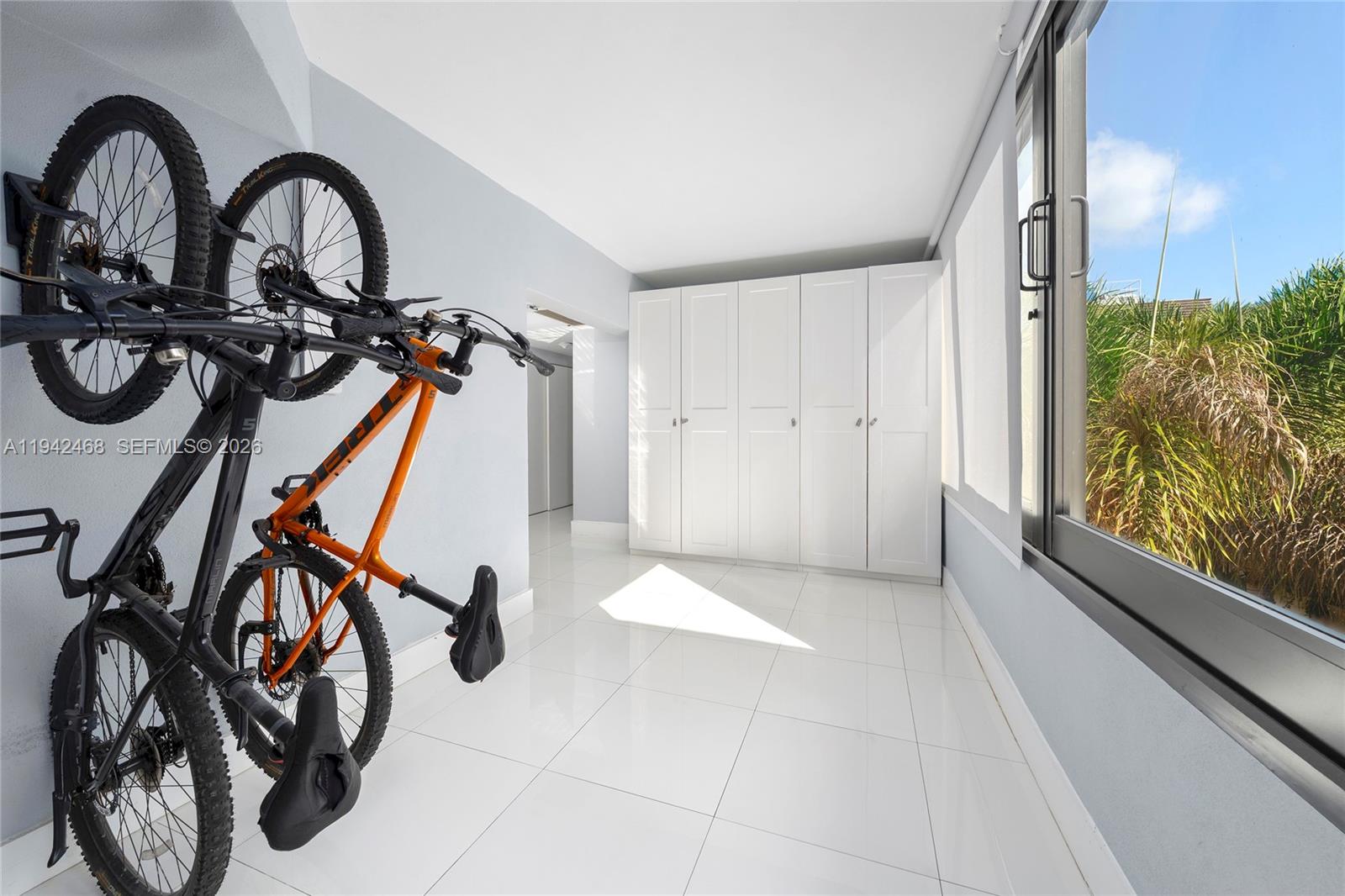 161 Crandon Blvd #419 Key Biscayne, FL 33149