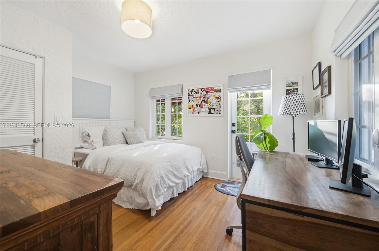 1302 Alhambra Cir Coral Gables, FL 33134