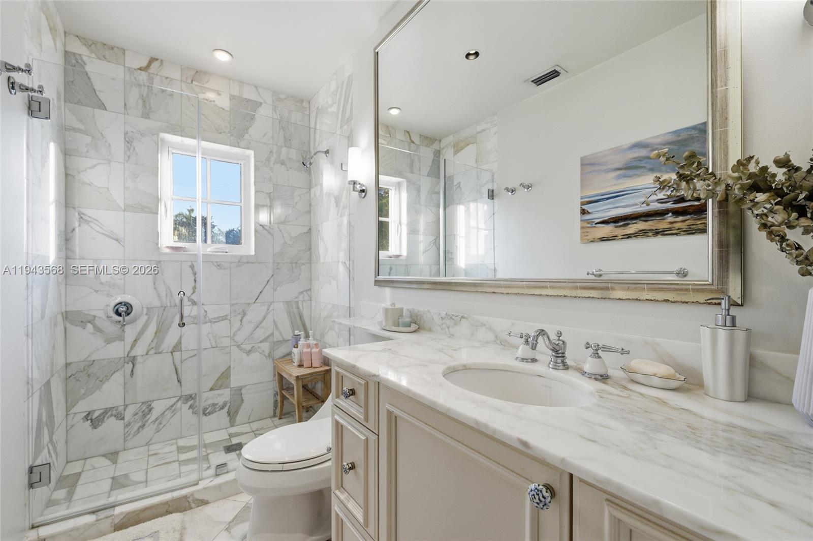 1302 Alhambra Cir Coral Gables, FL 33134