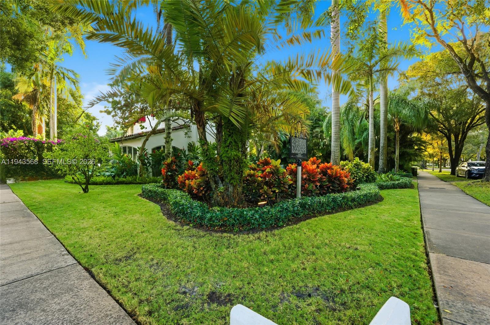 1302 Alhambra Cir Coral Gables, FL 33134