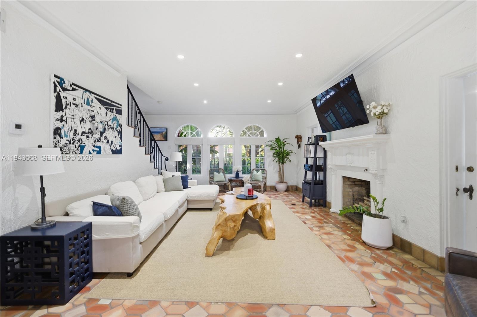 1302 Alhambra Cir Coral Gables, FL 33134