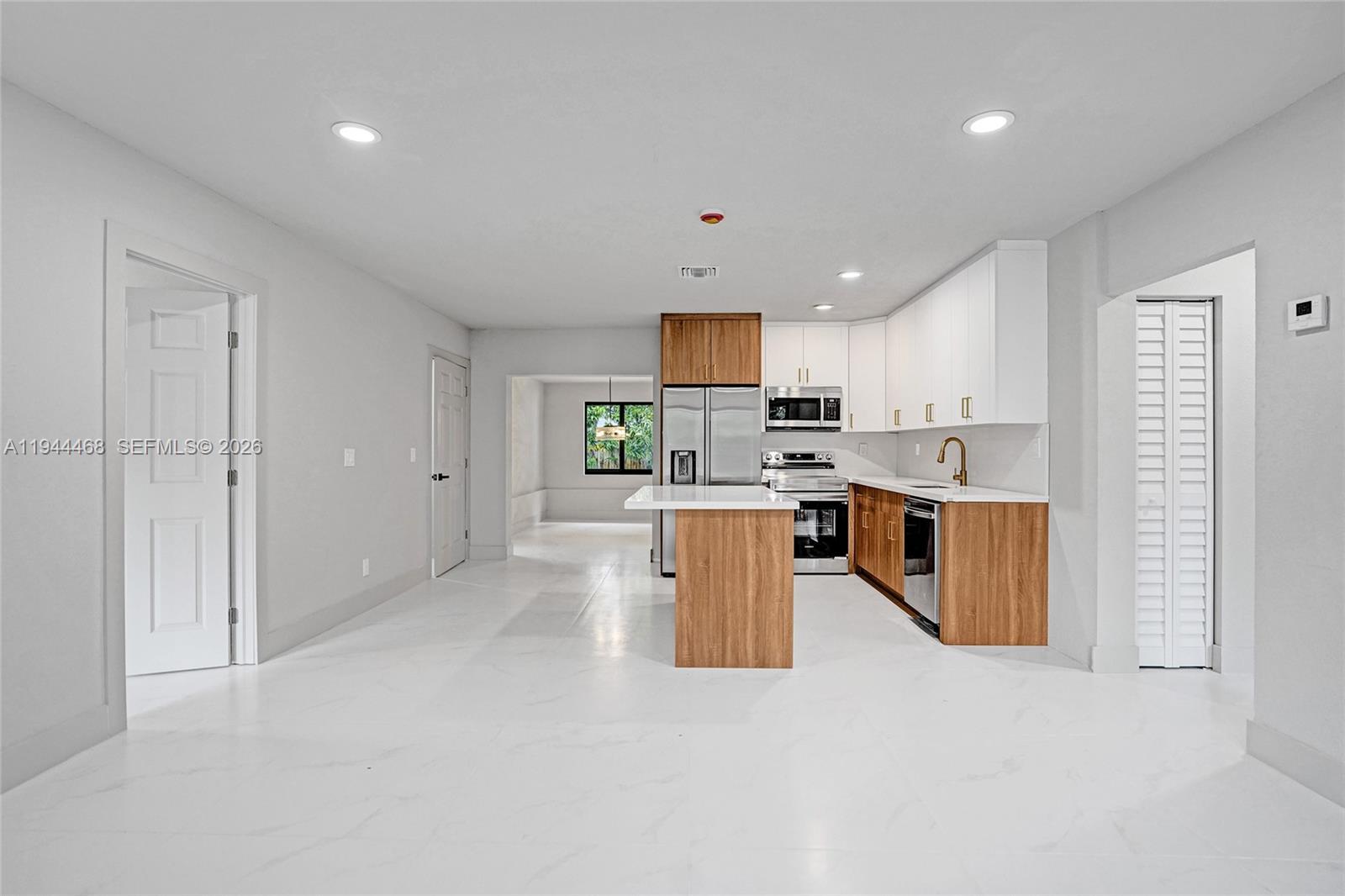 3171 Jackson Blvd Fort Lauderdale, FL 33312