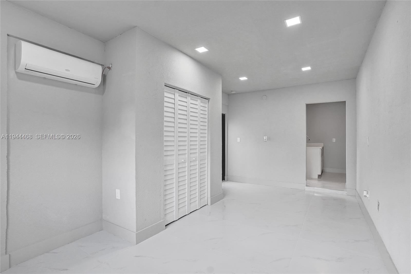 3171 Jackson Blvd Fort Lauderdale, FL 33312