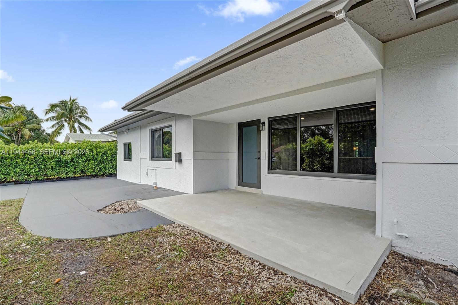 3171 Jackson Blvd Fort Lauderdale, FL 33312