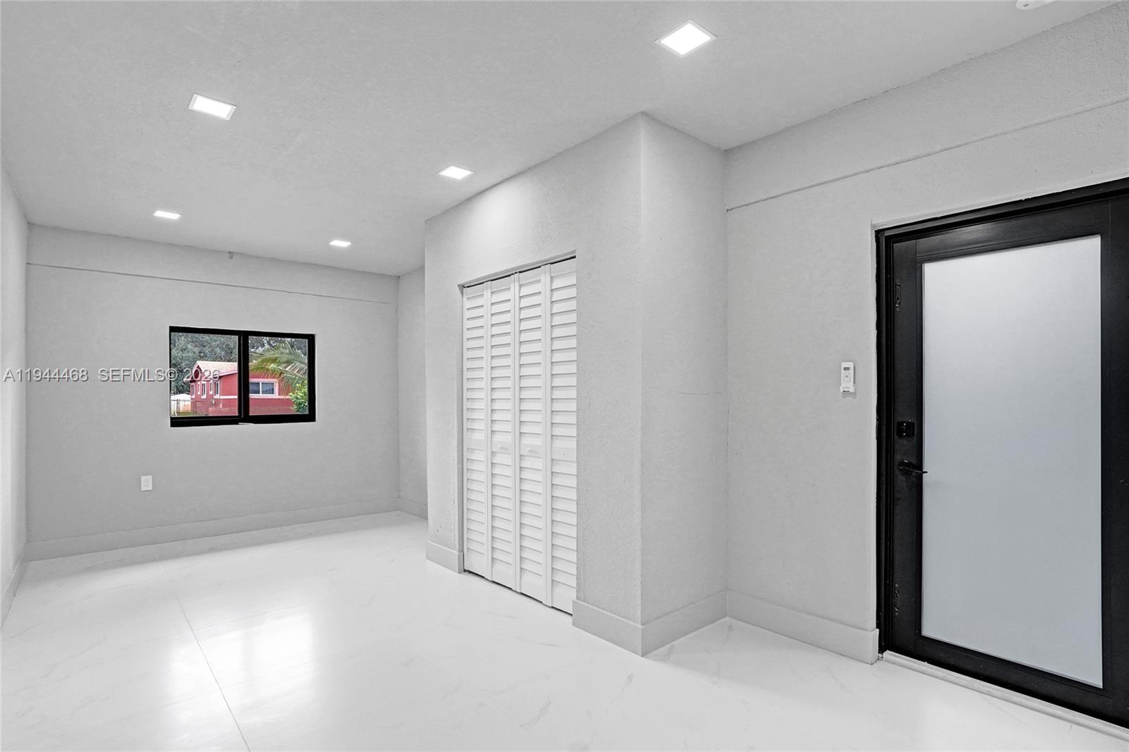 3171 Jackson Blvd Fort Lauderdale, FL 33312